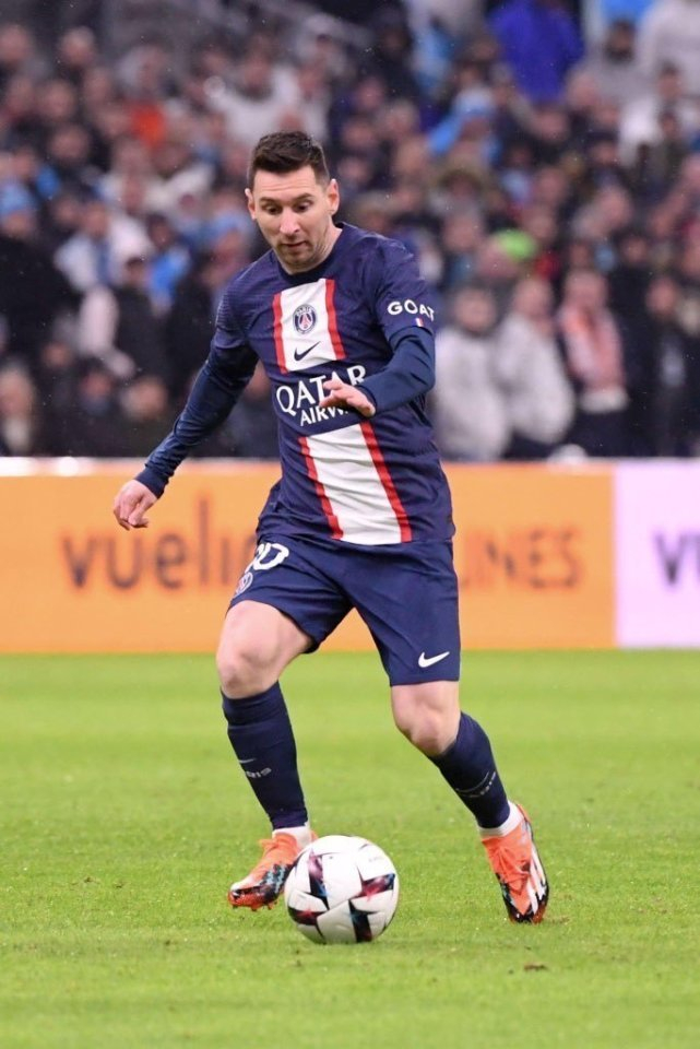 kaiyun-里程碑夜！埃因霍温内部沟通，法甲今夜刷纪录，质疑声仍在，资深球员宣示担当的简单介绍